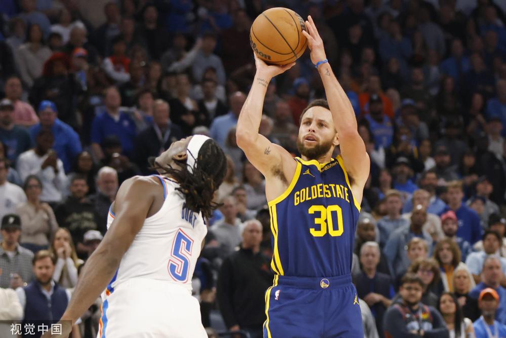 国足球员在 国足球员在